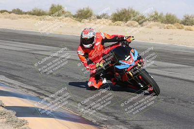 media/Dec-01-2025-Moto Forza (Mon) [[2daa91e15f]]/1-Advanced Group/Session 4 (Turn 10 Inside)/